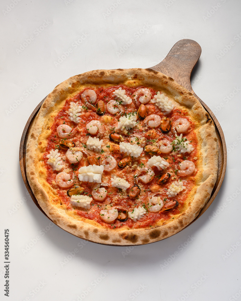 High definition Seafood Pizza 