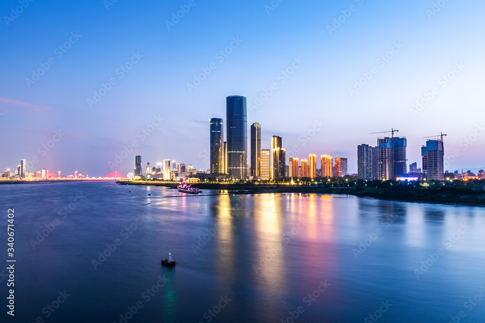 现代城市夜景，珠江新城，广州，中国