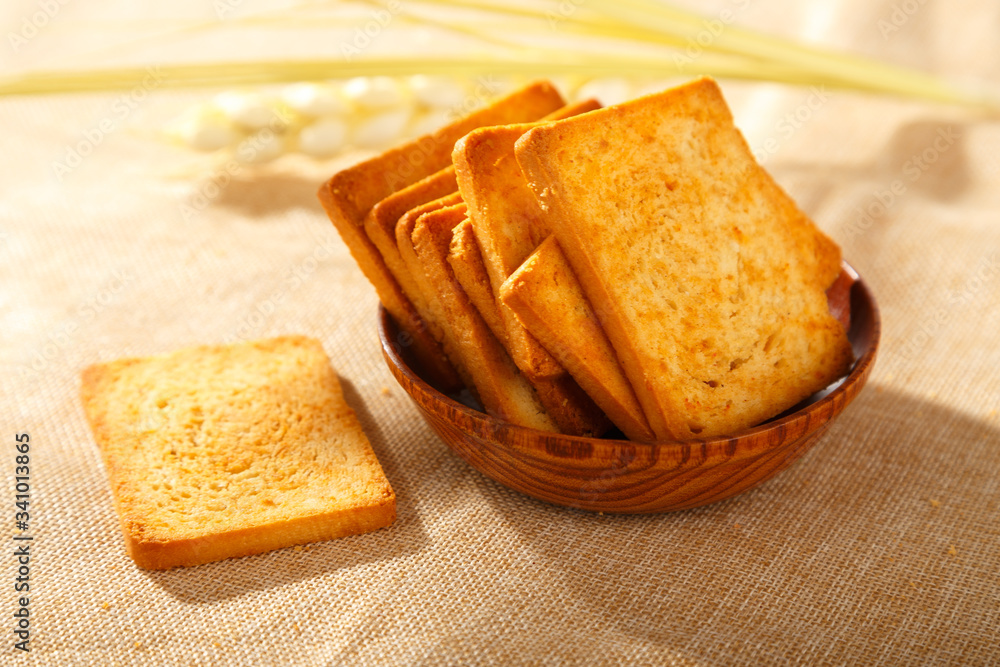 Baked steamed bread slice