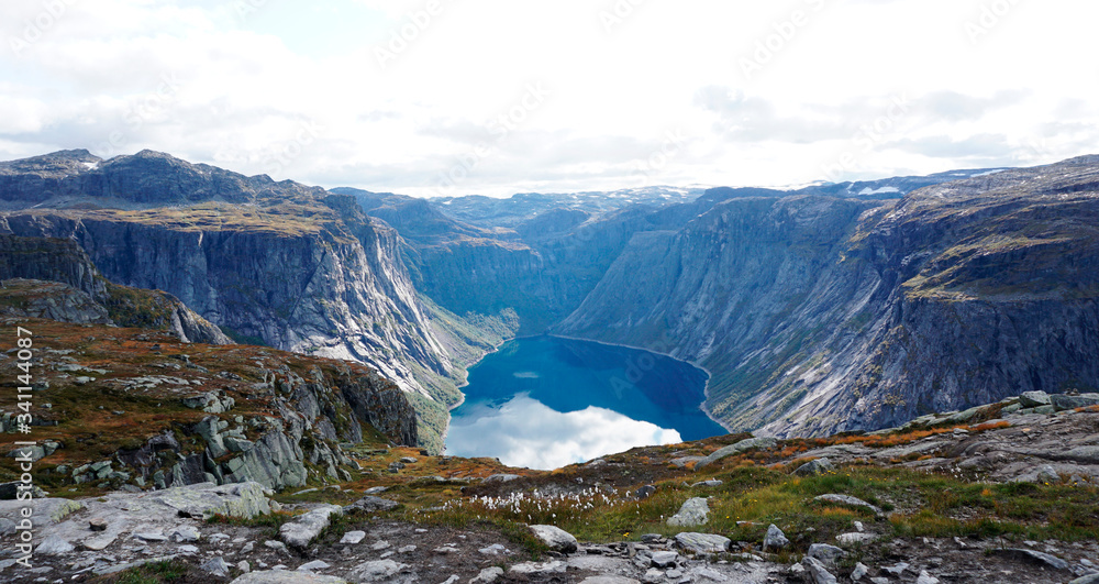 Odda的Trolltunga