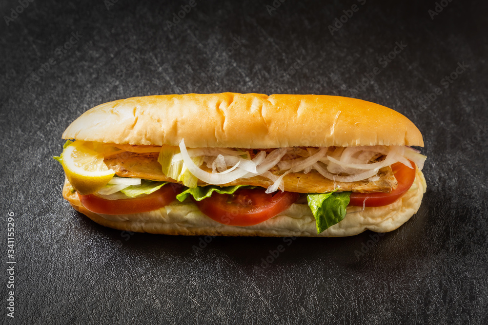 トルコ名物 サバのサンドイッチ  Istanbul mackerel sandwich