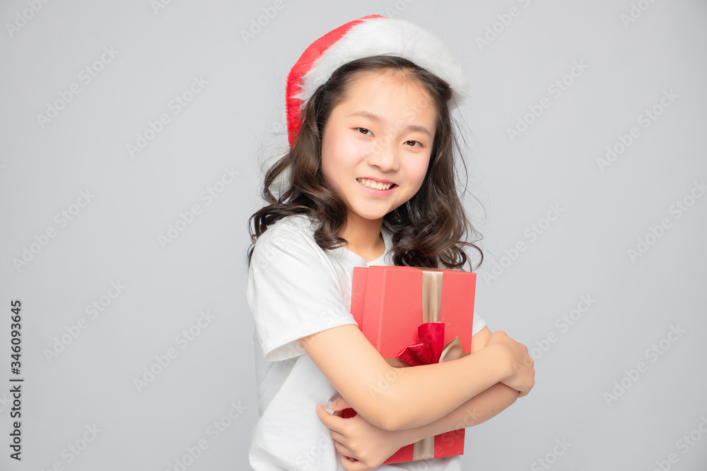 Asian primary school girls in gray background