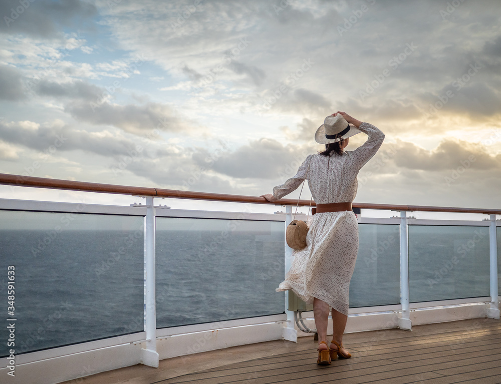 A young girl in a sea cruise