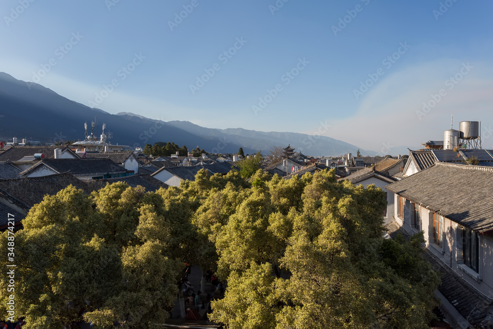 Chinese style building eaves and Diaolianghuadong