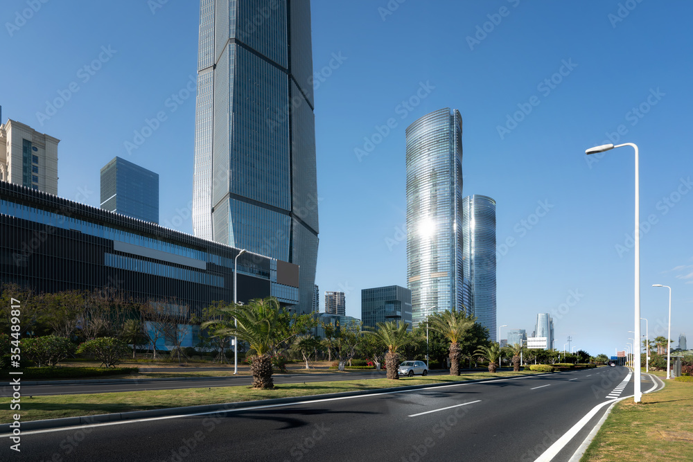 高层建筑与街景