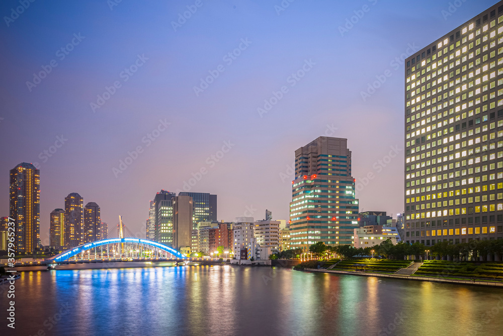 东京夜景和隅田河的城市景观