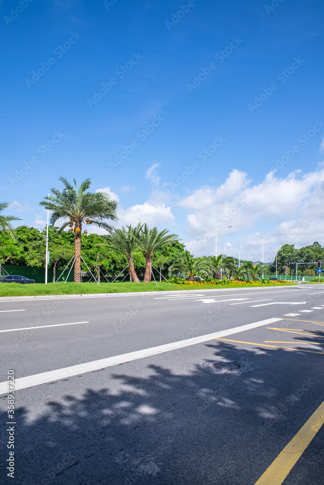 广州市南沙区港前大道南，城市道路风光