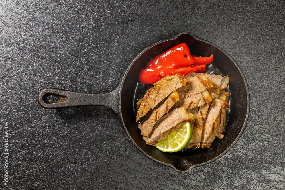 メキシコ風焼肉ファジータ　Mexican style beef grilled (Fajita)