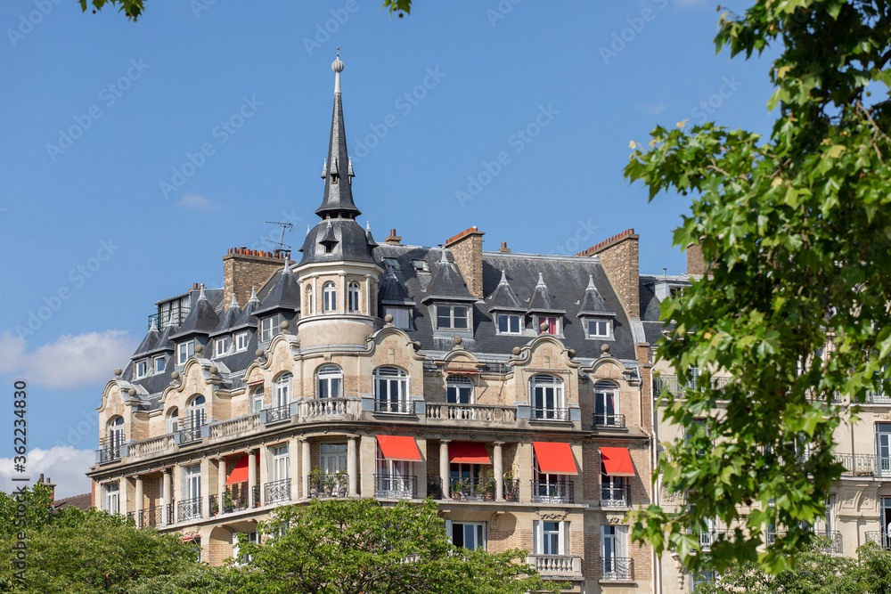 Building in paris Tower Architecture 