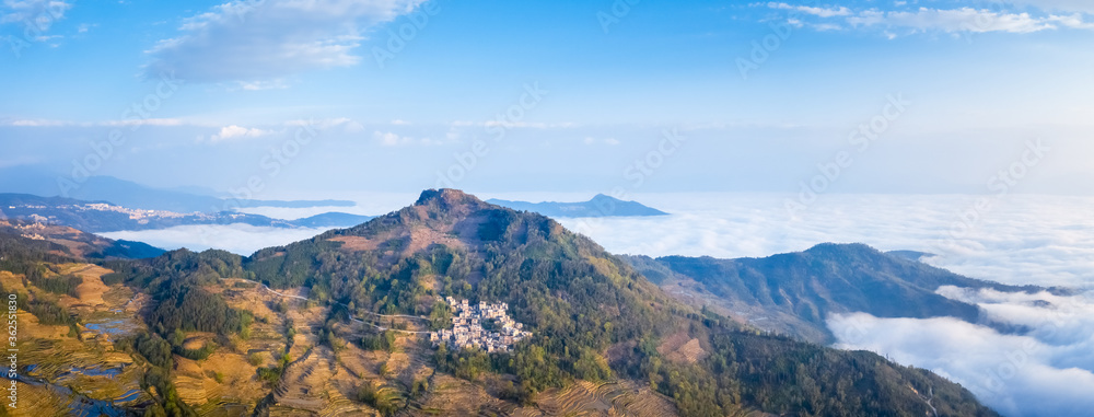 梯田和村庄全景