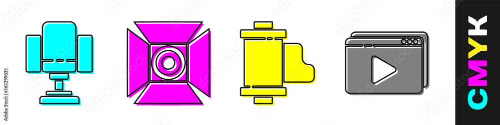 设置导演电影椅、电影聚光灯、相机老式胶卷暗盒和在线播放视频