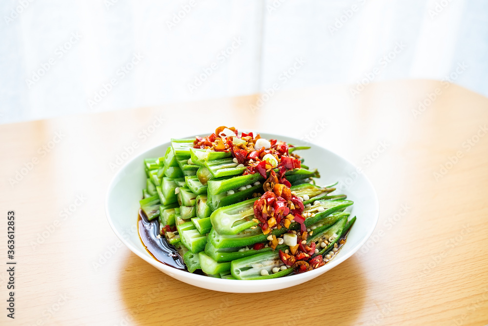 Chinese home cooking cold okra