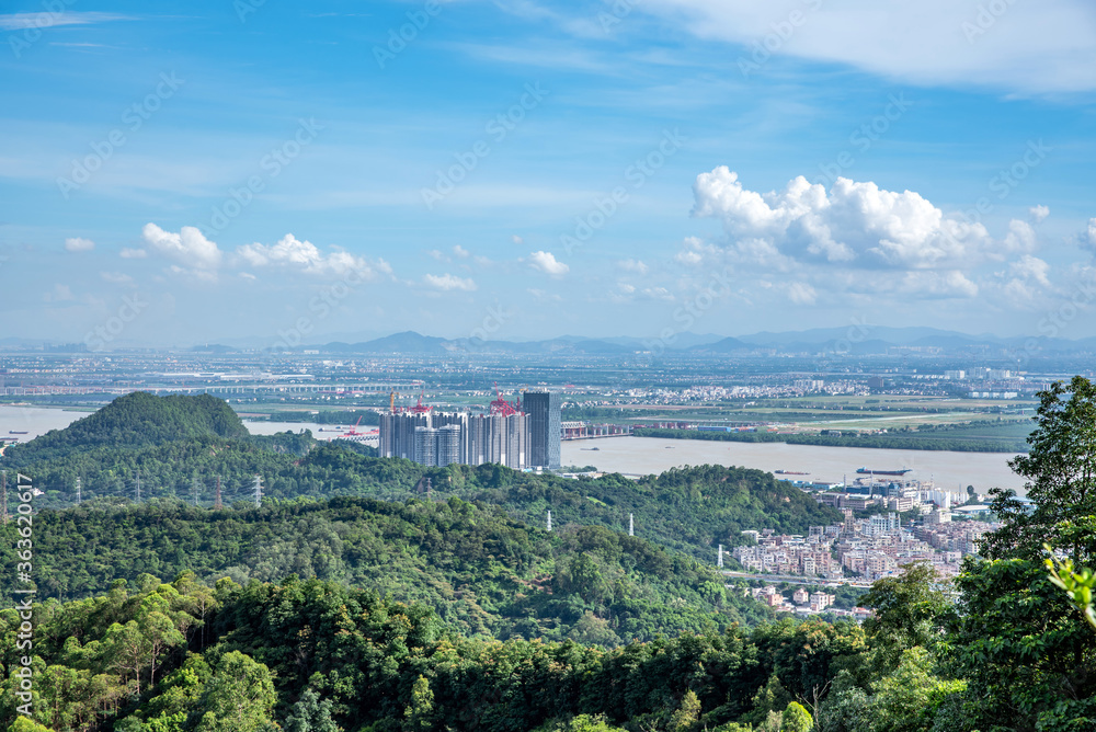 广州南沙黄山路森林公园俯瞰珠江口海岸