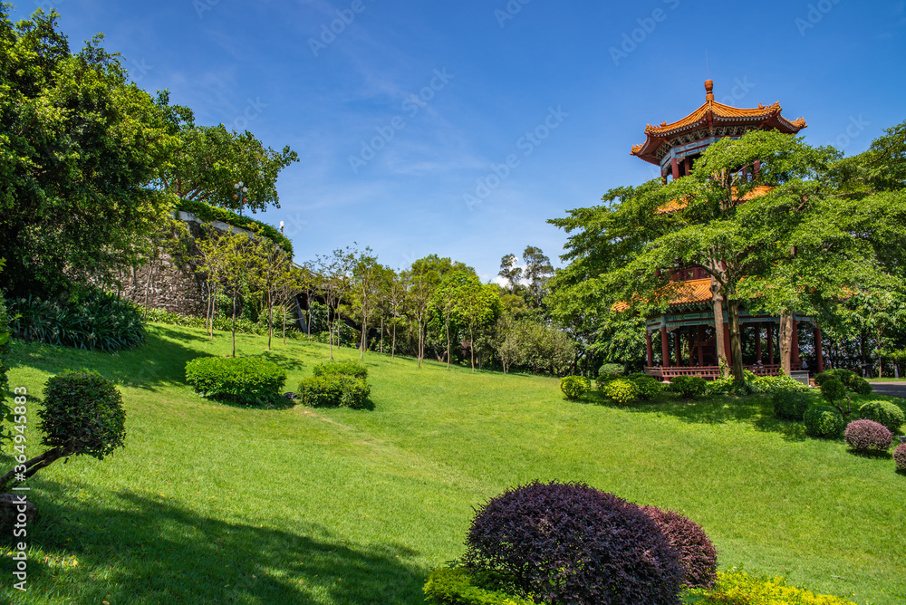 中国广州番禺莲花山公园风光