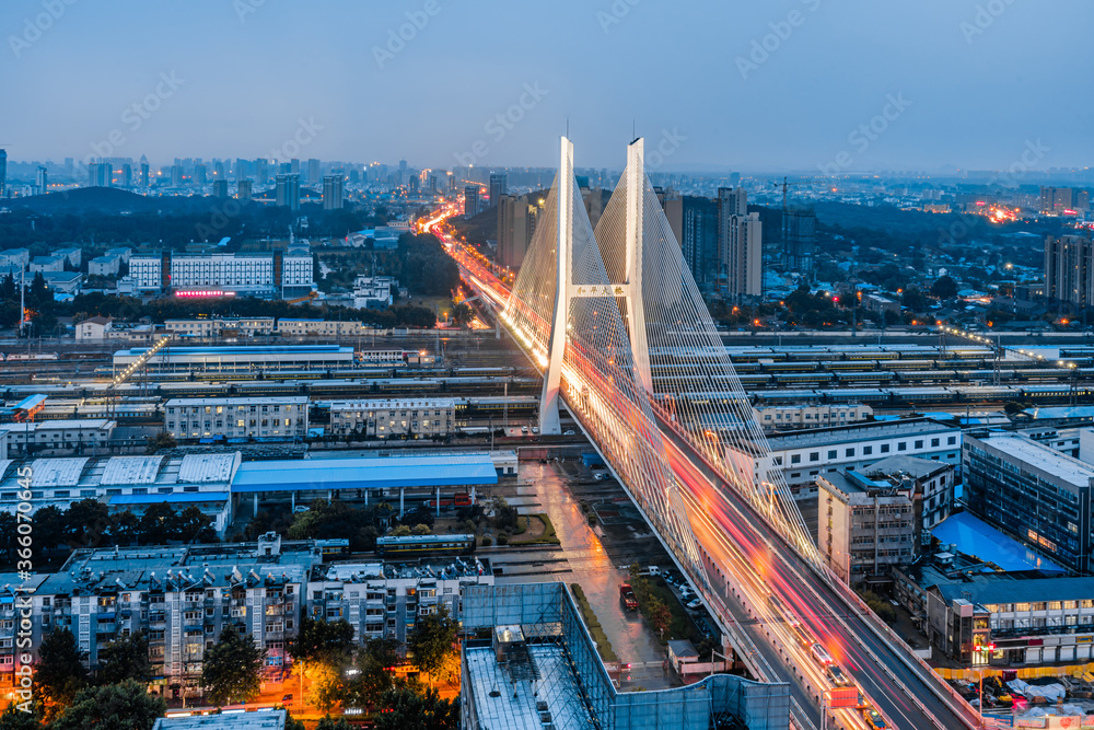 中国江苏徐州和平桥夜景