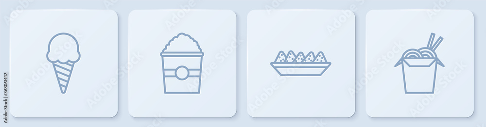 在华夫饼蛋卷、玉米片、爆米花盒和亚洲面条和筷子中放入冰淇淋。白色