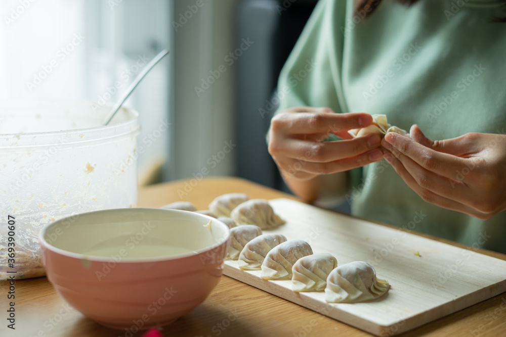 自制中式饺子