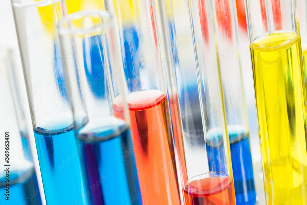 Analysis and synthesis in laboratory.