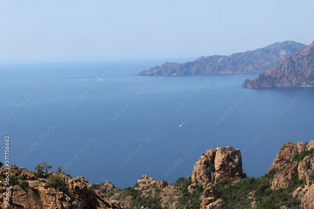 Aout, corse, vacance 2020
mer
paysages
vu sur la mer

corse
altitude
soleil
rochers