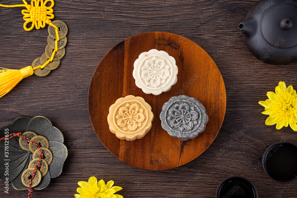 Colorful beautiful moon cake, mung bean cake, Champion Scholar Pastry cake for Mid-Autumn festival t