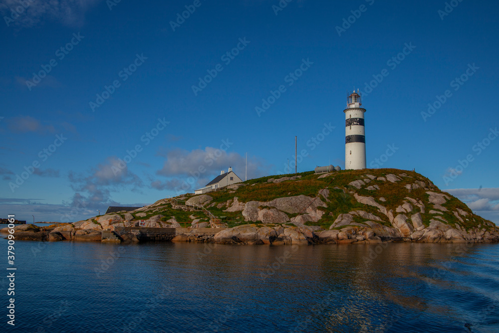 Halten lighthouse is a lighthouse located  in the fishing village Halten in Frøya municipality in Tr