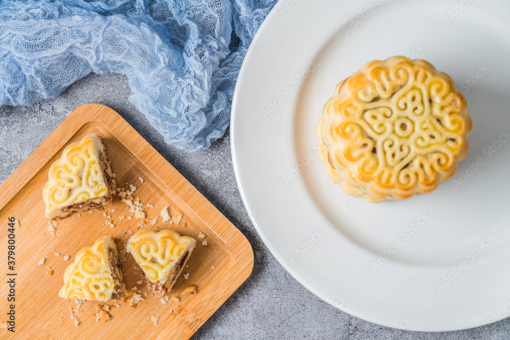 Chinese Mid Autumn Festival five kernel moon cake