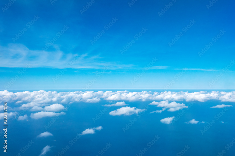 雲の上の空