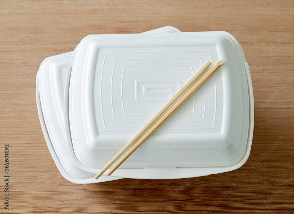 plastic take away boxes