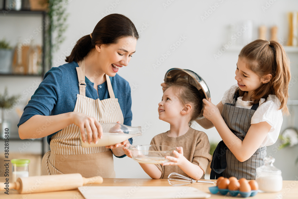 family are preparing bakery together