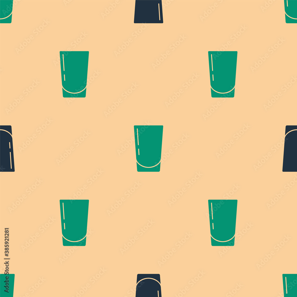 Green and black Glass with water icon isolated seamless pattern on beige background. Soda glass. Vec