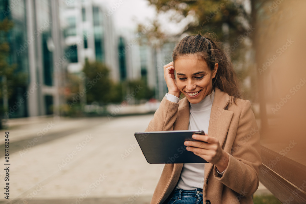 Brunette girl reading morning new online.