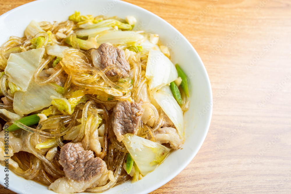 Chinese northeastern cabbage stewed vermicelli