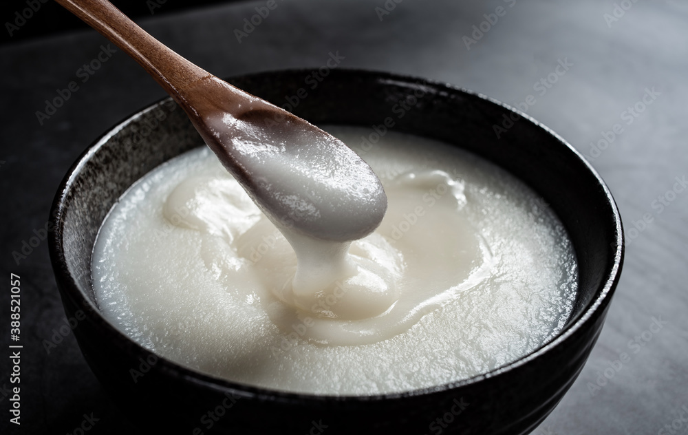 A bowl of lard that has just begun to solidify