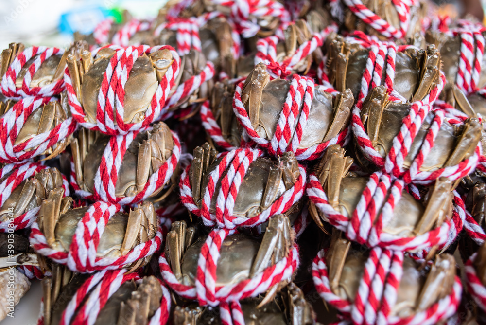 Hairy crabs in the aquatic market