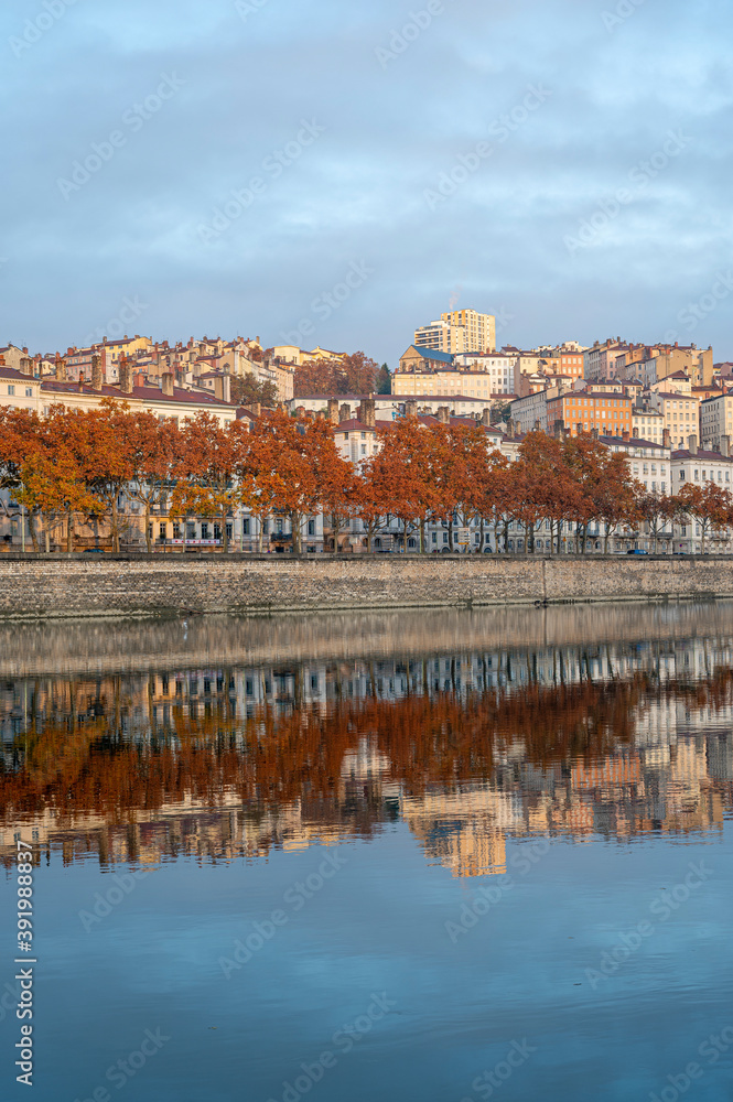 Berges du Rhône et Croix-Rousse à Lyon en France