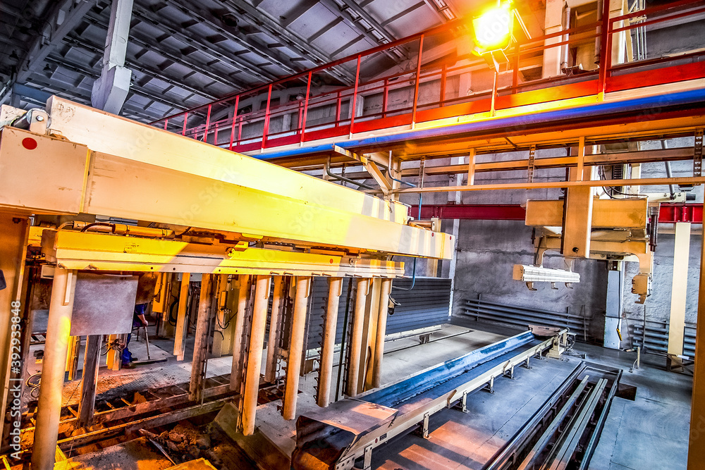 Production of aerated concrete blocks at factory processing step