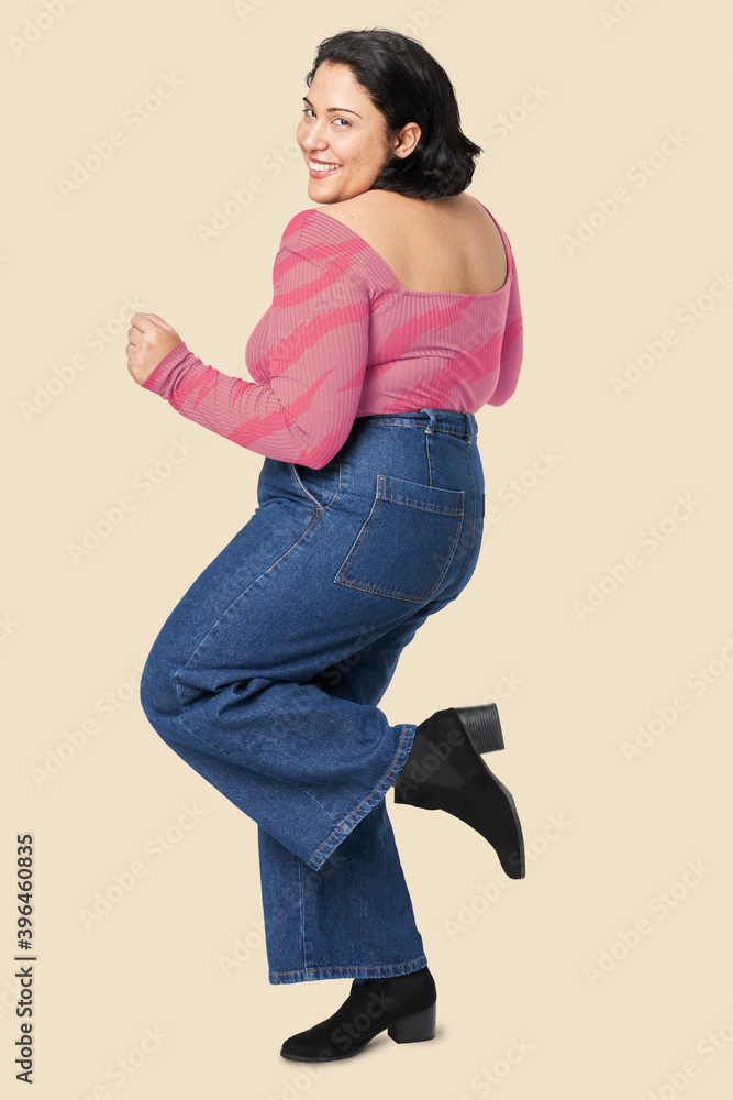 Women's pink top and jeans plus size fashion