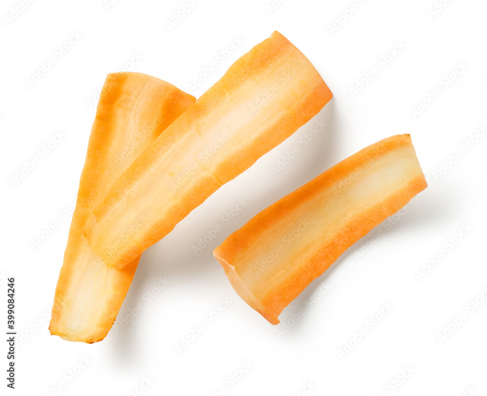 fresh raw carrot slices