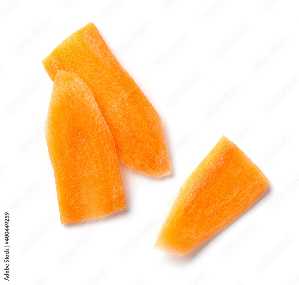 fresh raw carrot slices