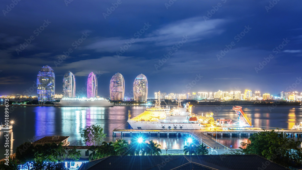 航拍海南省三亚市建筑景观夜景……