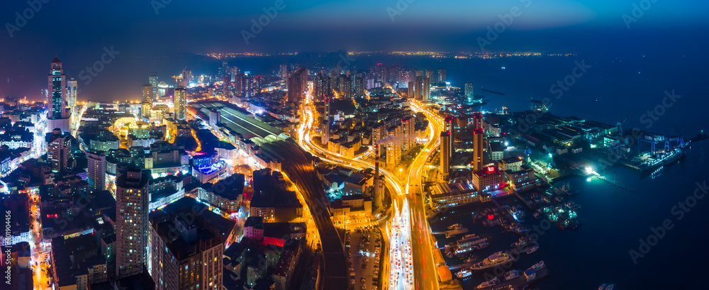 航拍中国青岛夜景……