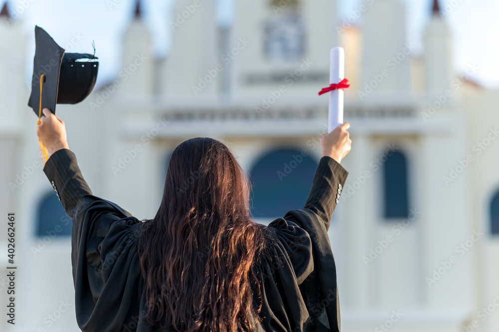 Graduates wear a black hat to stand for congratulations on graduation.