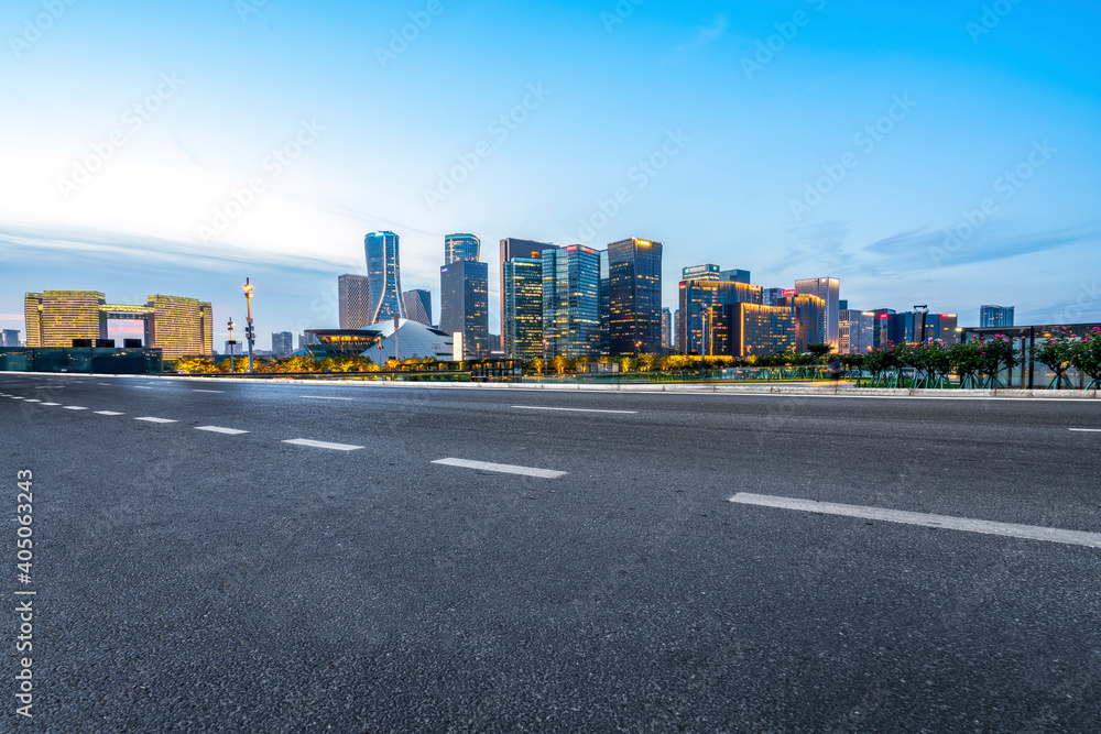 中国现代城市的道路和建筑景观