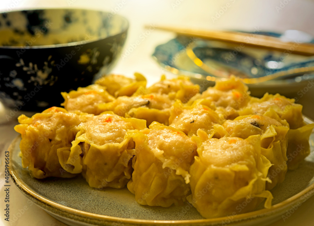 受欢迎的亚洲美食东方风味蒸食品开放式猪肉虾饺（烧麦）热