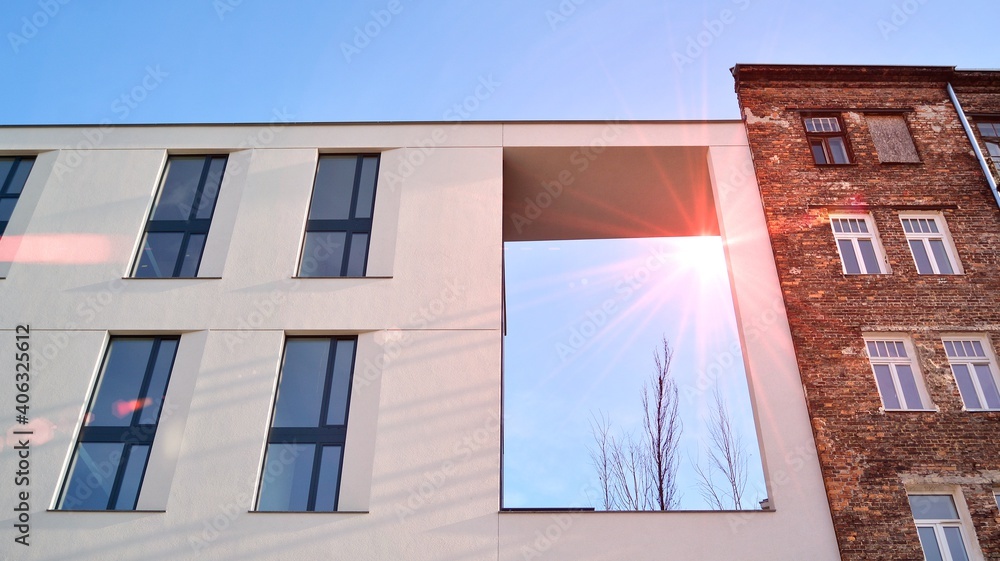 现代豪华住宅公寓的碎片，家庭住宅建筑概念。现代公寓楼