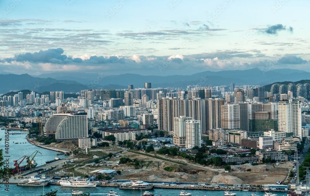 航拍三亚海岛风光与现代建筑