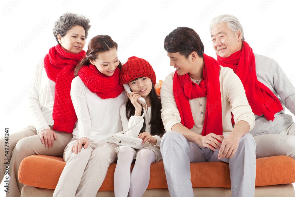 The Oriental family calling in the Spring Festival