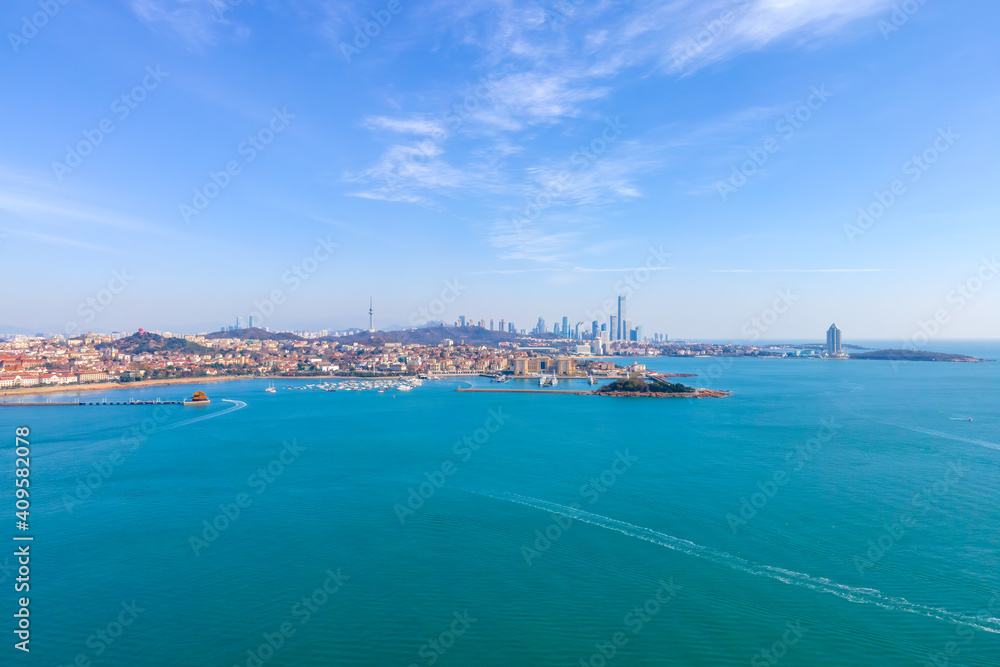 航拍青岛湾城市建筑景观天际线全景