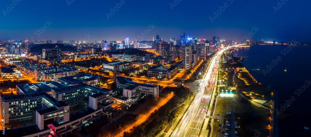 中国青岛城市建筑景观夜景航拍