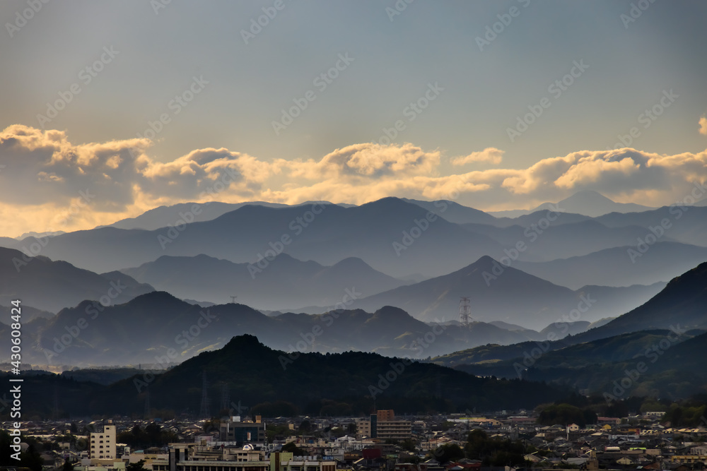 夕暮れの地方都市の景色（栃木県宇都宮市）